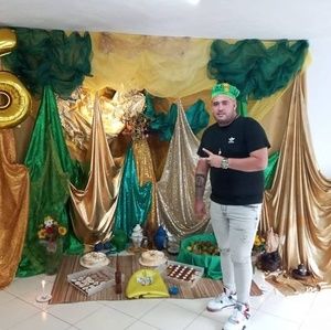 Meet your Posher, Pedro